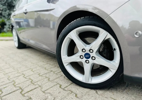 Ford Focus cena 31900 przebieg: 178400, rok produkcji 2014 z Szczecin małe 529